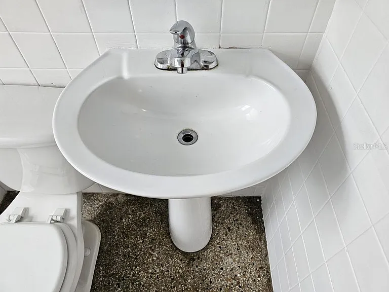 212 S Church Ave #107 — Photo 15