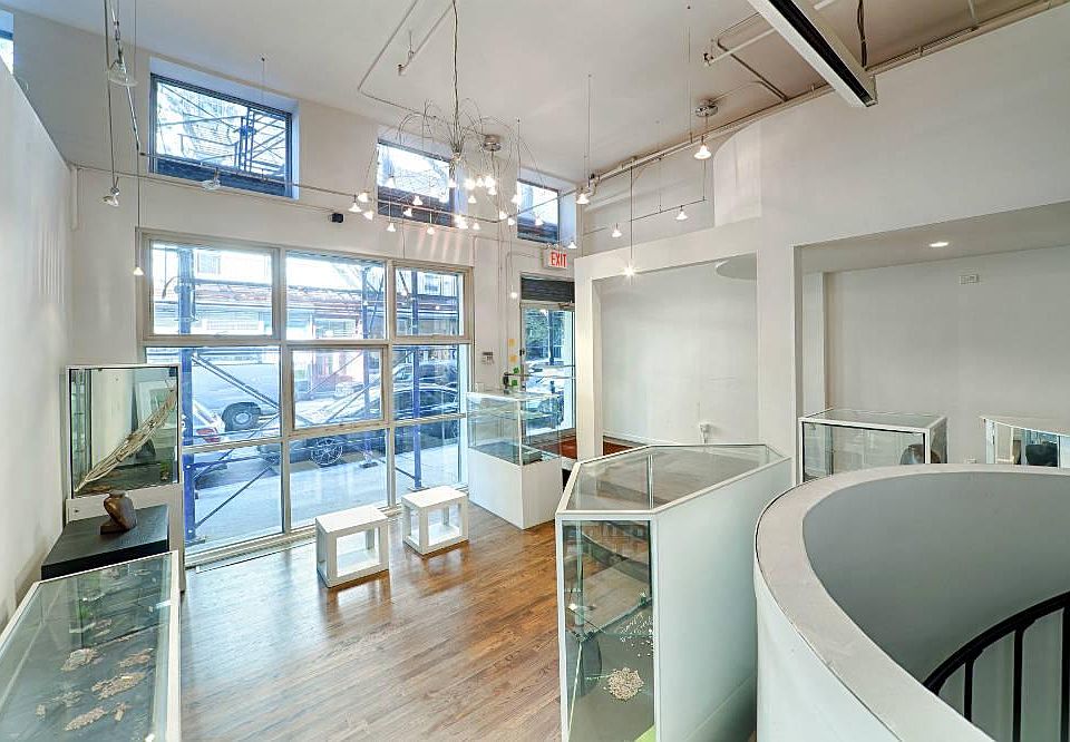 2nd image of 426 W Broadway APT 1a