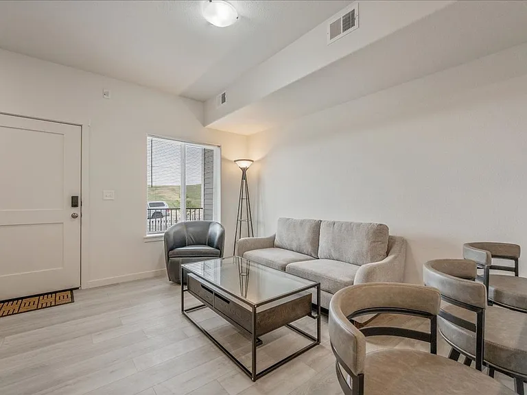 1724 Richard Martin Dr — Photo 6