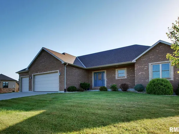 4332 Harrington Dr, Quincy, IL 62305