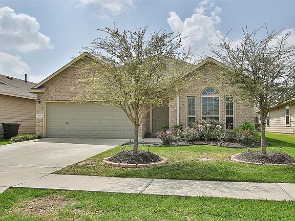 2nd image of 3819 Briar Water Ct