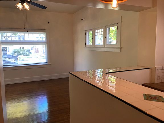 3rd image of 837 N La Fayette Park Pl APT C