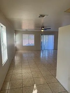 4 bed, 3.0 bath, 1935 sqft, $1,800 — Photo 3