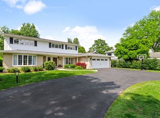 2510 Marian Ln, Wilmette, IL