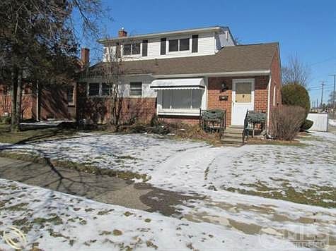 102 W. Sunnybrook.jpg