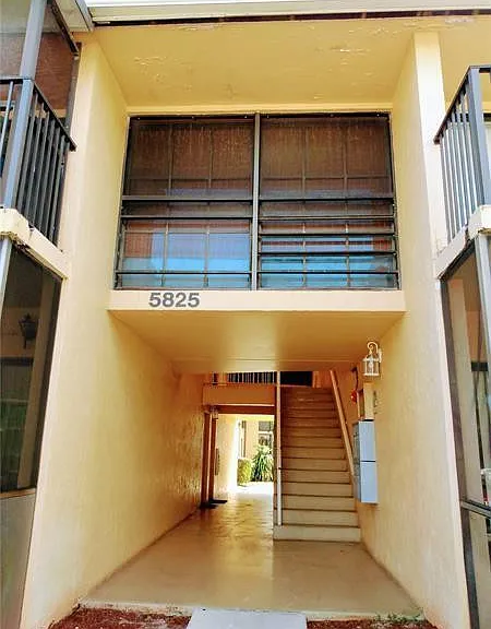 5825 Washington St #40B — Photo 15