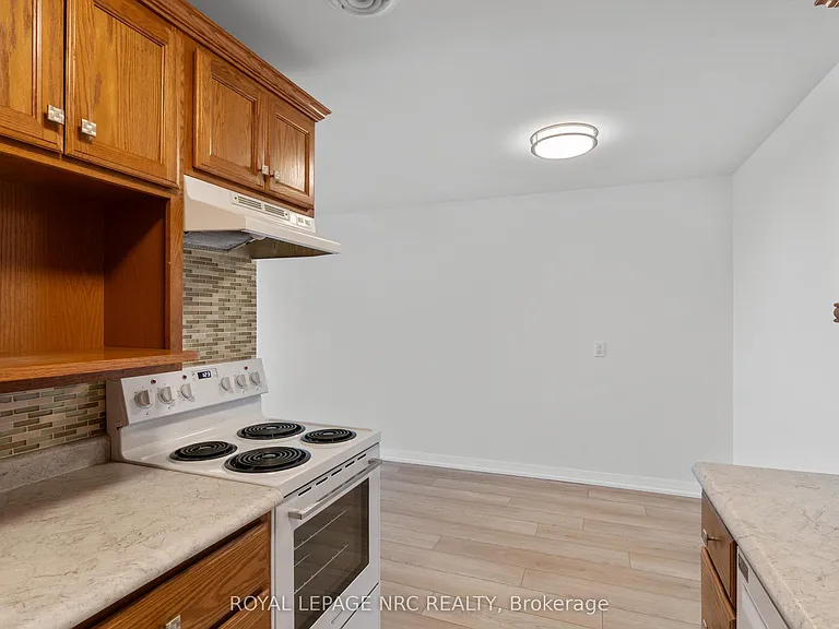 264 Grantham Ave #501 — Photo 17
