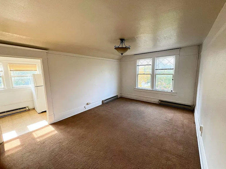 1125 W 11th Ave - 14 Unit — Photo 3
