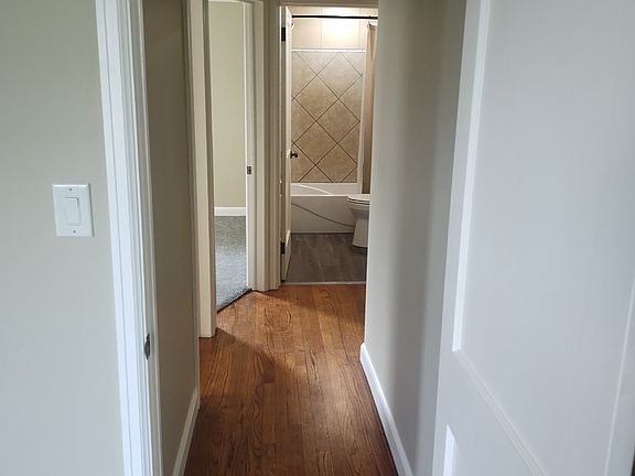 5th image of 620-622 S Grove Ave