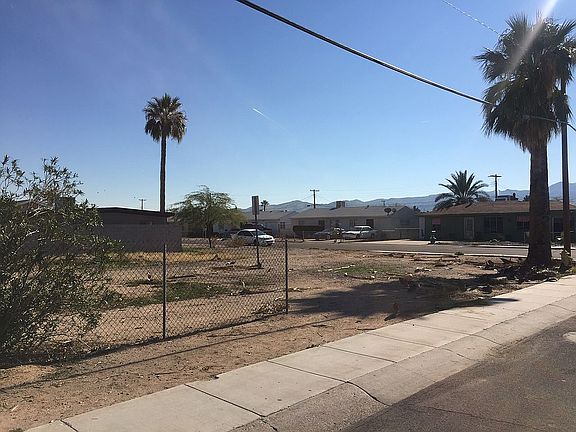 5th image of 2202 E Nancy Ln