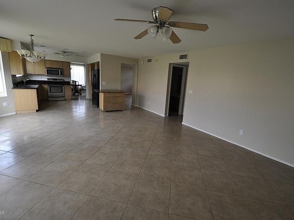 4th image of 4134 E Windsong Dr