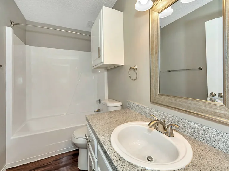 Trinity Pines Apartments — Photo 9