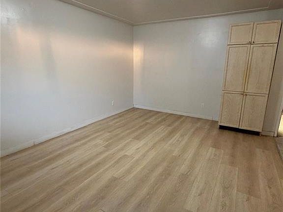 2nd image of 399 Mill St #2
