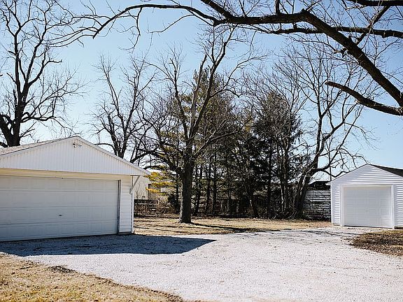 1 car and 2 car garage