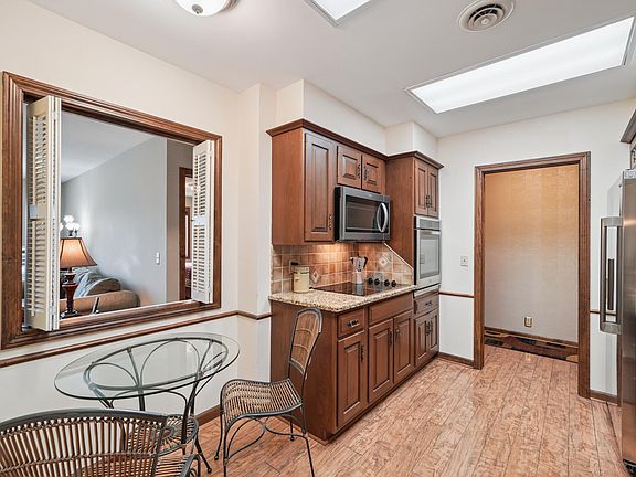 5th image of 8621 Basswood Rd Unit 23
