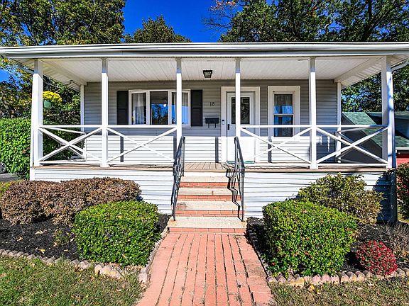 2nd image of 18 Lakeside Avenue