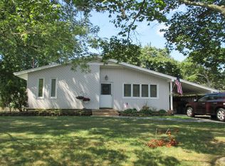 82 Columbus Ave, Farmingville, NY 11738