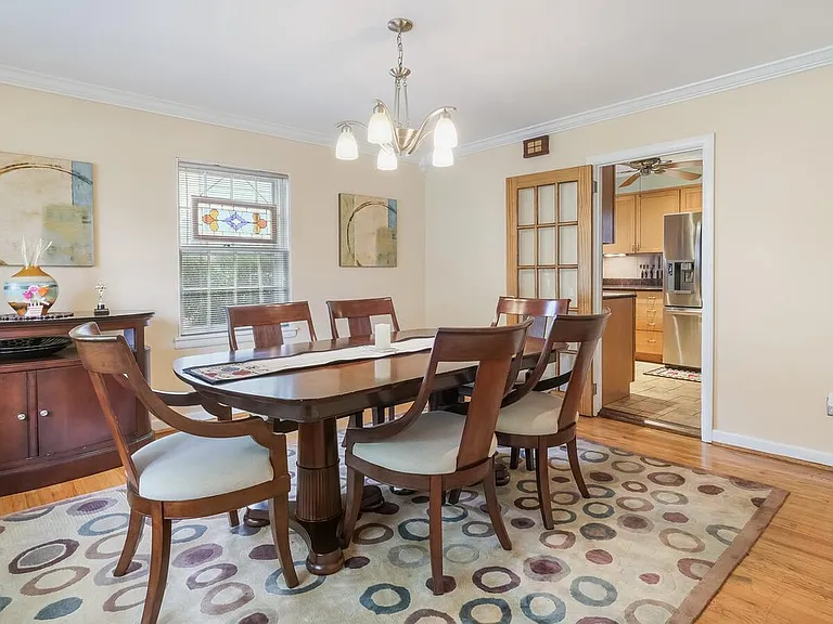 646 Green Briar Rd — Photo 6