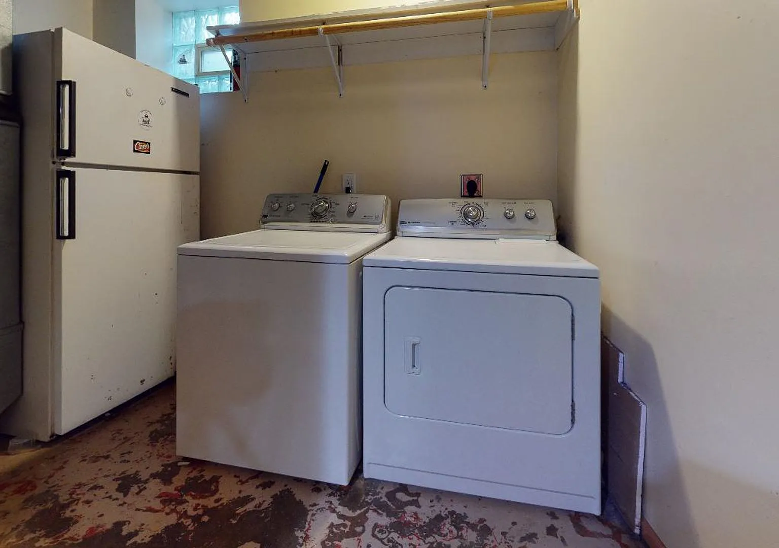 Affordable 6-Bedroom House close to U of M Campus — Photo 4