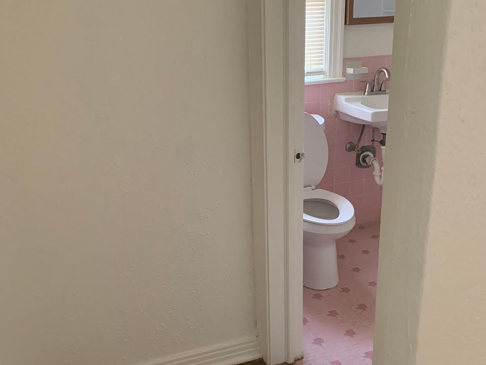 1st image of 480 E Olmos Dr #3