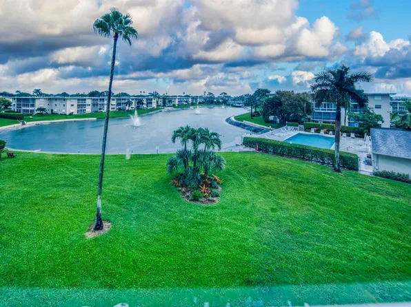 2728 N Garden Dr Drive N #413, Lake Worth, FL 33461