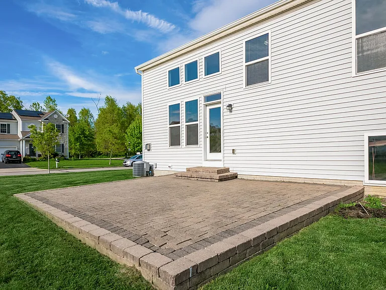 8865 Sweetshade Dr — Photo 48
