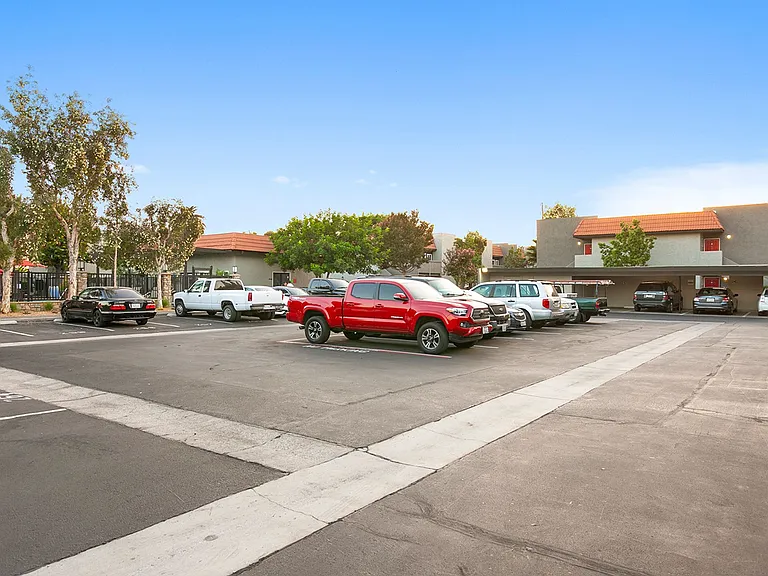Solara Apartment Homes — Photo 9