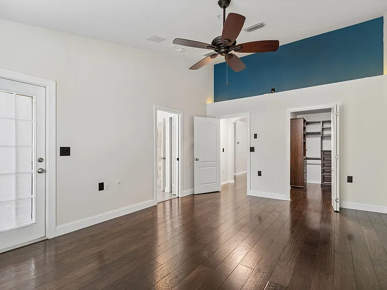Large Primary Bedroom