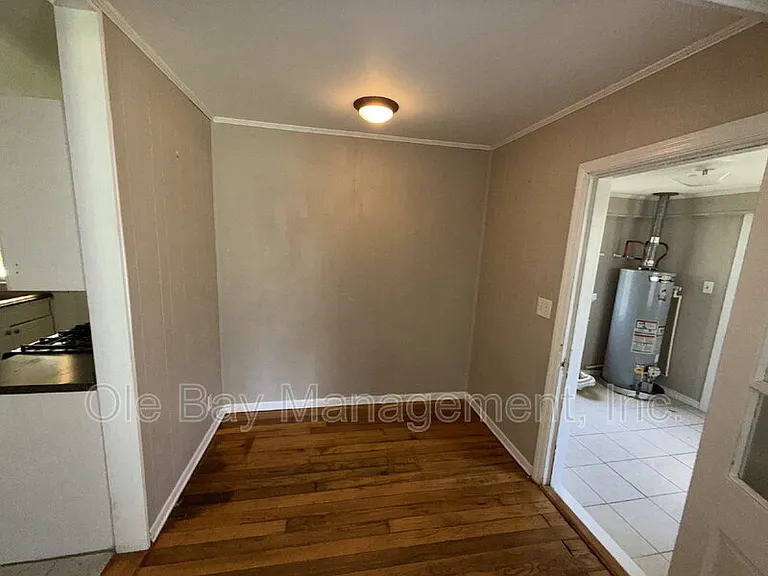5175 Brentwood Ln — Photo 3