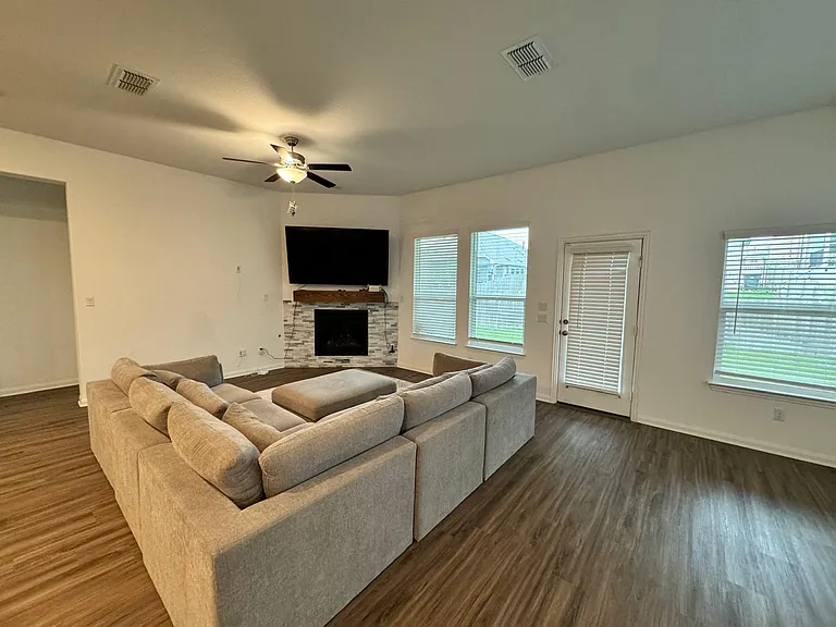 12204 Perritos Pl — Photo 5