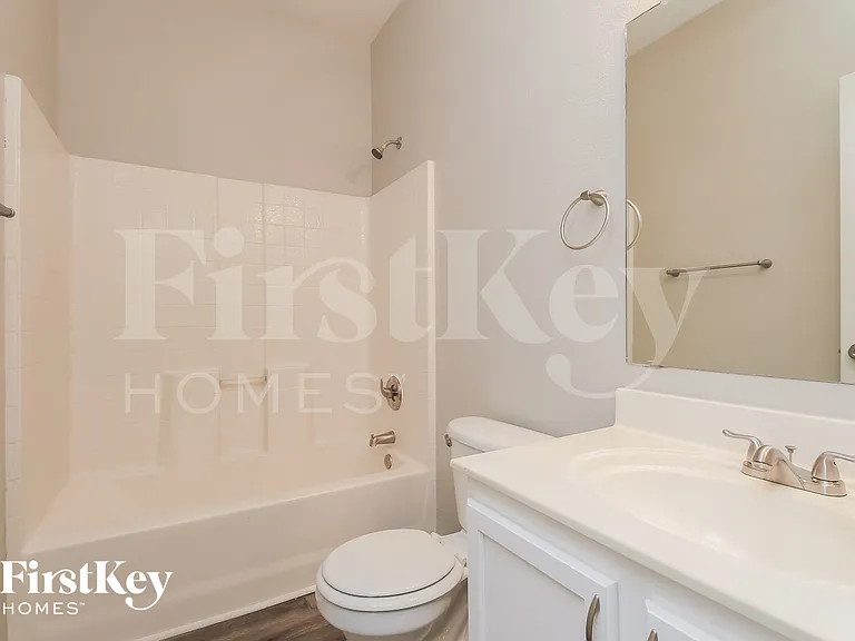 1232 E Omega Dr — Photo 16