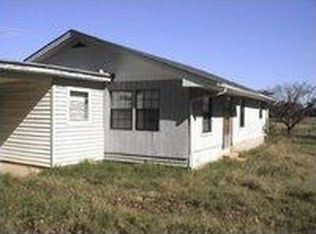 749 Stinnett Rd, Madisonville, TN 37354