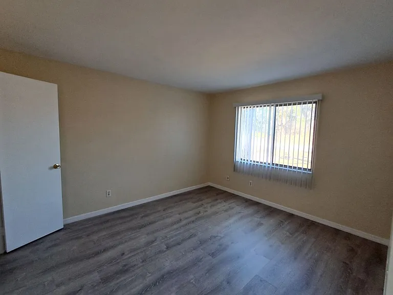 22523 Westchester Blvd #F101 — Photo 8