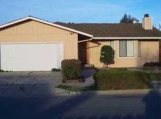 208 Renfro Pl, Greenfield, CA 93927