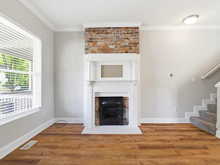 396 E Mithoff St — Photo 9
