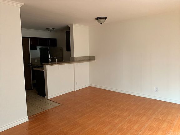 4th image of 20234 Cantara St Unit 259