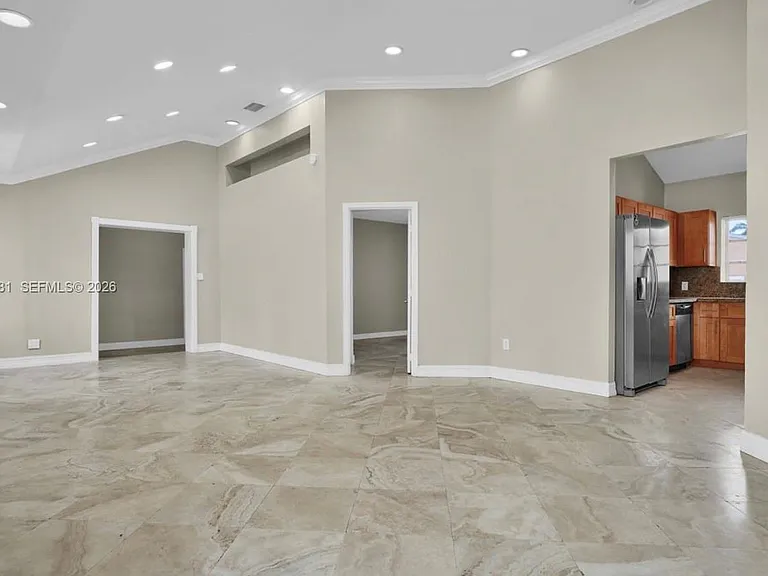 1630 Van Buren St — Photo 13
