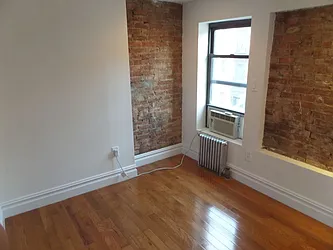 Rented by Platinum Properties