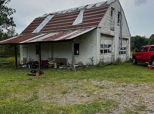 1532 Georgetown Rd, Harrisville, PA 16038