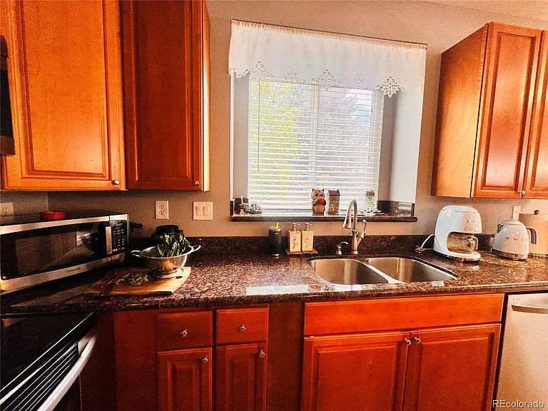 9633 E Caley Cir — Photo 35