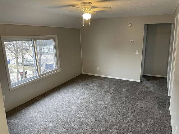 4th image of 915 Nagold St NW