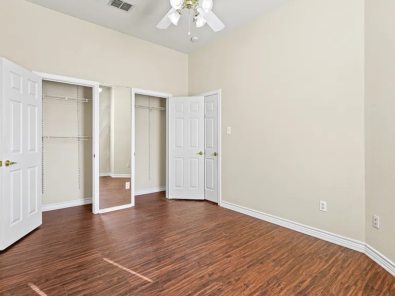 2127 Ballycastle Dr — Photo 20