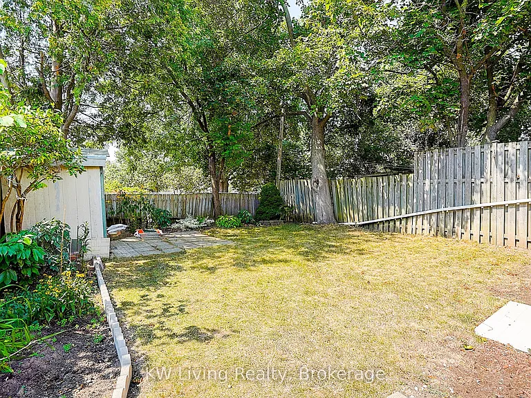 78 Roywood Dr #BASEMENT BACK — Photo 7
