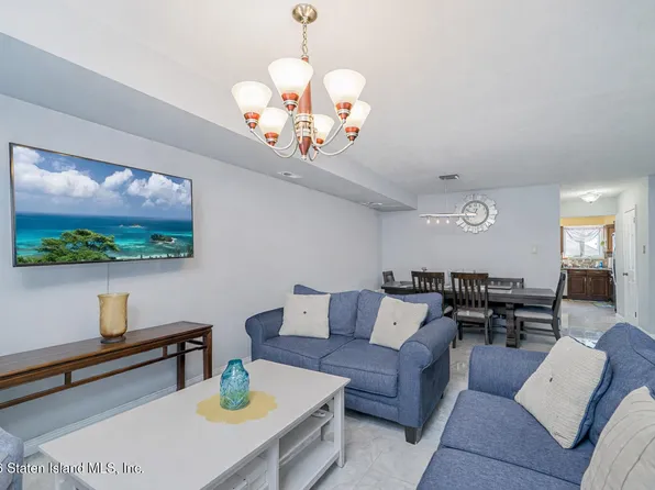 66 Rolling Hill Grn #1, Staten Island, NY 10312