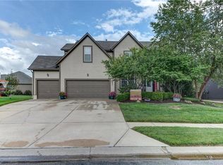 691 E Mockingbird St, Gardner, KS 66030