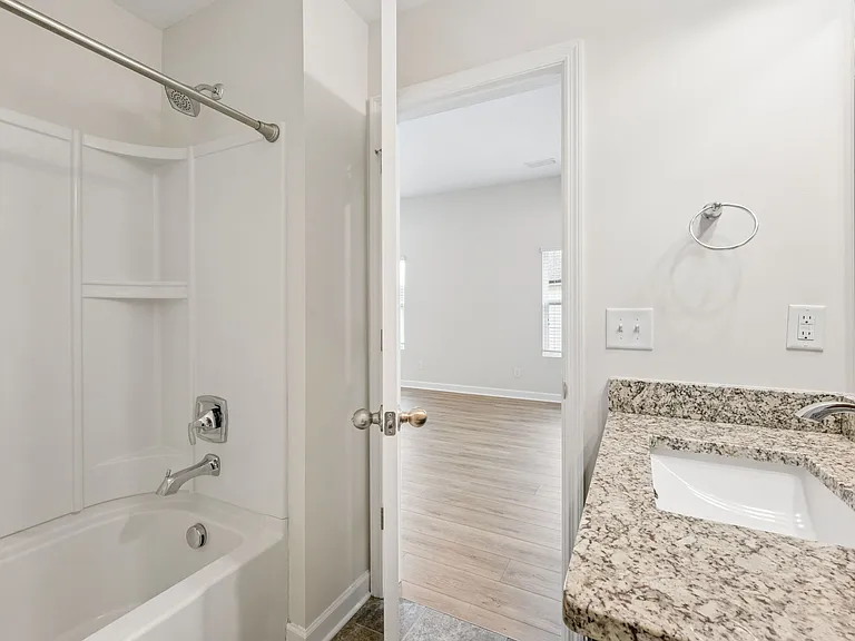 7514 Station Dr — Photo 18
