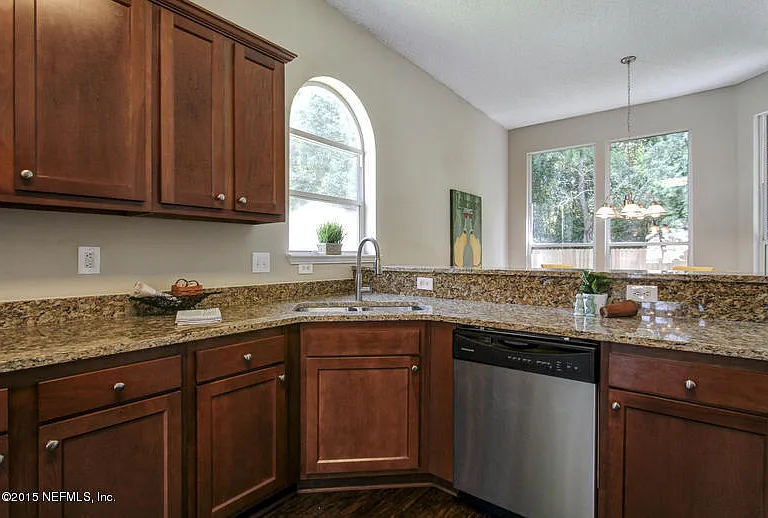 3385 Shauna Oaks Cir E — Photo 29