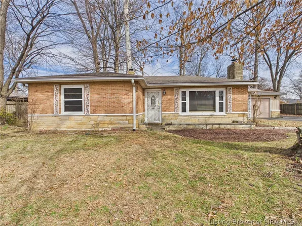 1738 Lynnwood Drive, New Albany, IN 47150