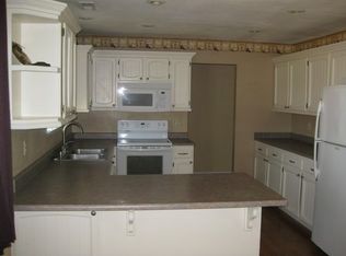 2500 Velia St, Redding, CA 96002