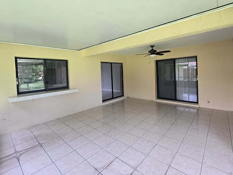 6504 Heather Way — Photo 11